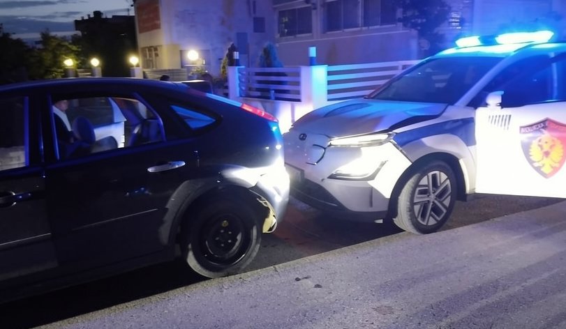 Gjysmë ore ndjekje si në filma/ Durrës, 35-vjeçari i dehur me makinë nuk i bindet policisë për të ndaluar, ndërhyjnë “Shqiponjat”