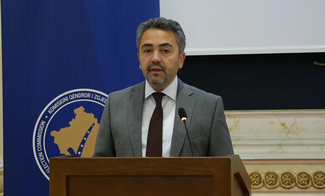 Radoniqi zotohet për proces profesional zgjedhor