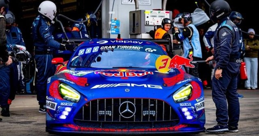 Mercedesi i Max Verstappen u prish në pistën e 24 orëshe të Nürburgringut  ishte në krye   