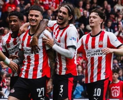 PSV kampion, Ajax rrezikon Europën. Nijmegen kualifikohet për herë të parë në Champions League