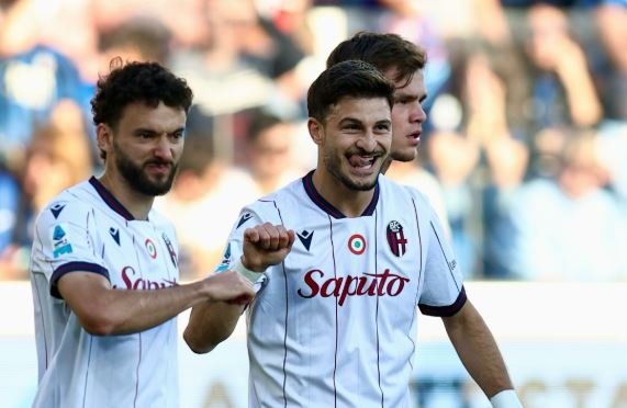 Bologna triumfon në Bergamo! Gjimshiti titullar