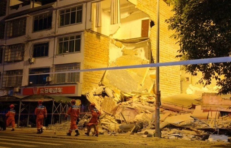 Një tërmet i fortë godet Kinën jugperëndimore