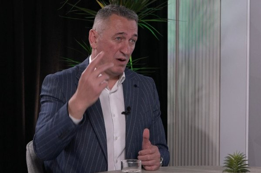 Rashiq alarmon  Vuçiq bashkë me Radojiçiq prapa kërcënimeve dhe shantazhit të serbëve të Kosovës