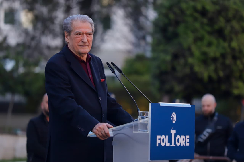 Berisha për votimin e rezolutës së BE  Nuk duam që Shqipëria të përfundojë në hapësira jo perëndimore