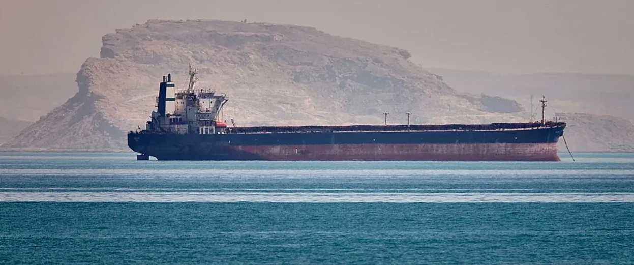 Irani krijon autoritetin e tranzitit të Hormuzit për të ngarkuar anijet për kalimin