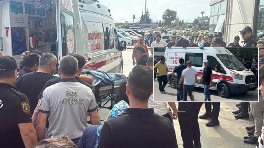 E rëndë në Turqi  Autori 17 vjeçar hyn në restorant dhe bën masakër  Humbin jetën 4 persona  plagosen 8 të tjerë