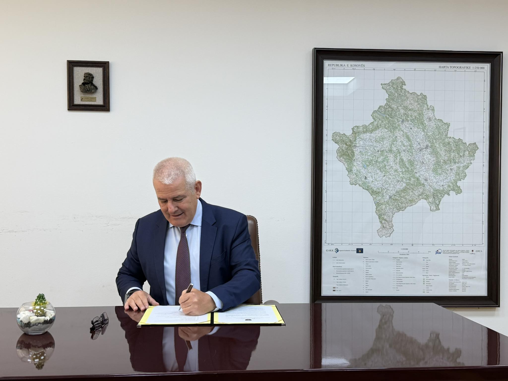 Xhandarmëria e Republikës së Kosovës po bëhet, Sveçla jep njoftimin për vendimin e ri