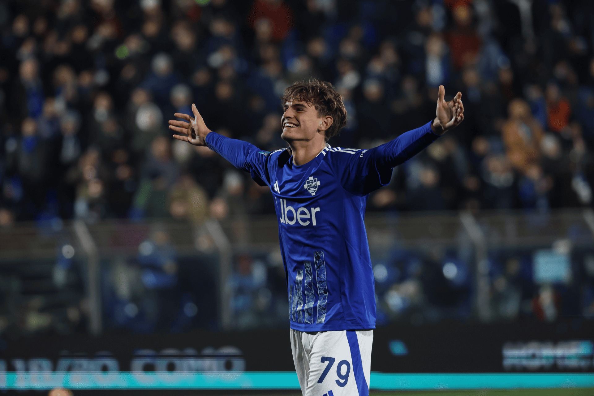 Nico Paz shqetëson Argjentinën, presion ndaj Como-s