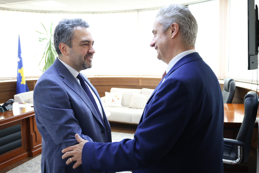 Hargreaves takon Radoniqin  i jep mbështetje për zgjedhjet e 7 qershorit