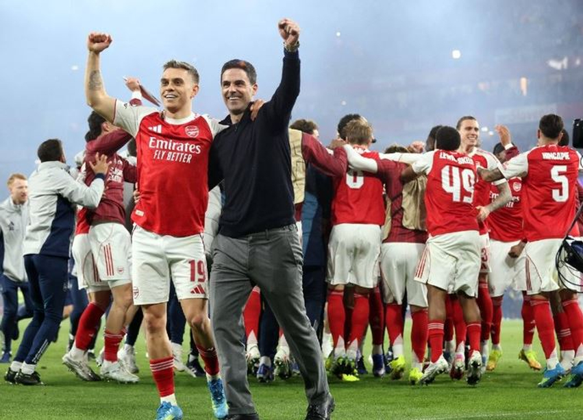 Arsenali është kampion i Anglisë pas 22 vitesh pritje