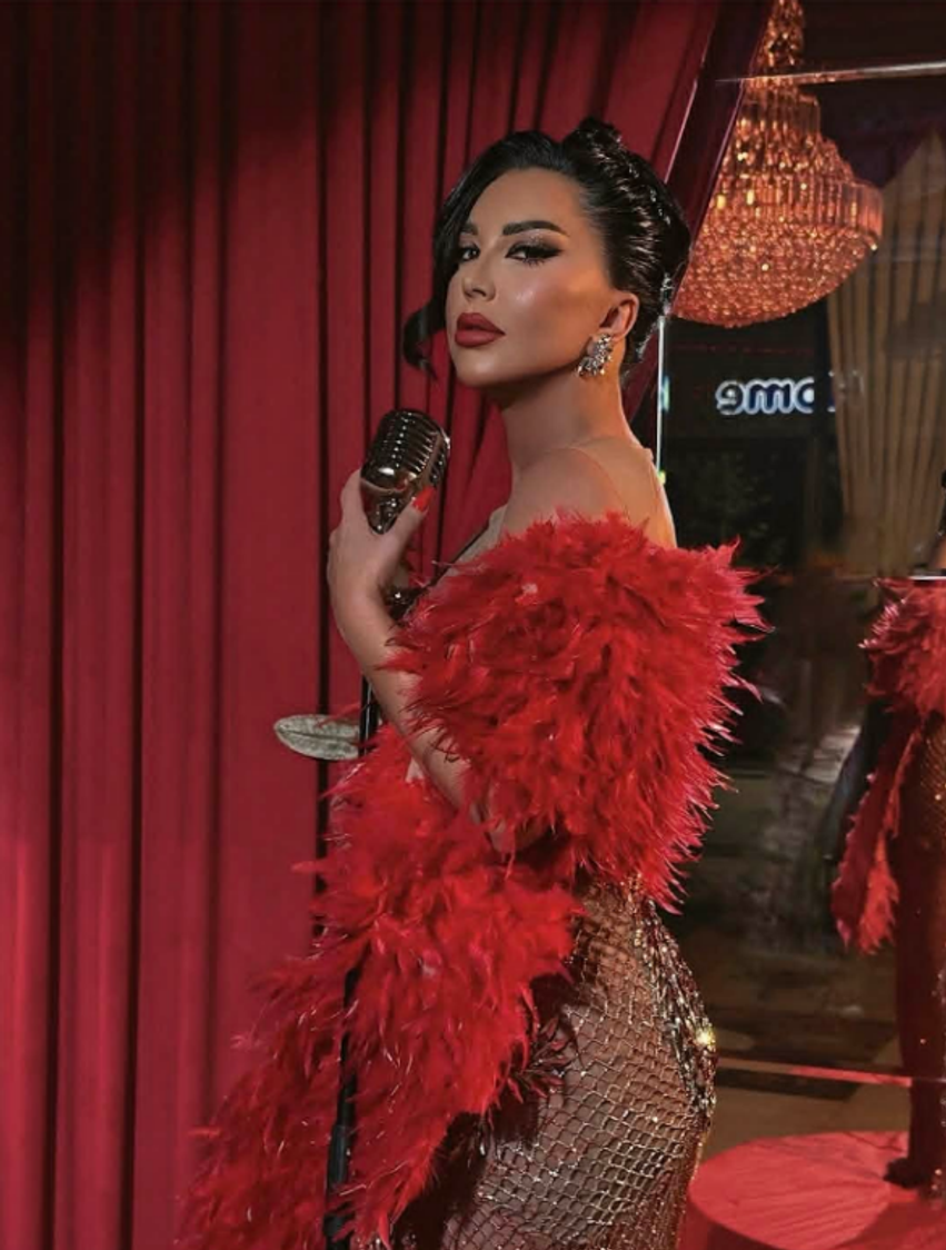 Teuta Selimi shfaqet plot stil