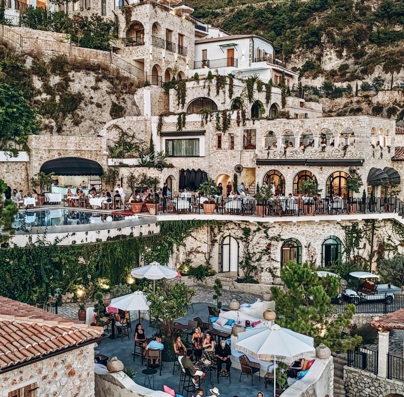 Dhërmi, Shqipëri