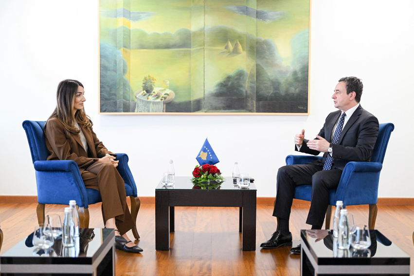 Ish nënkryetarja e LDK së i bashkohet ekipit të Kurtit