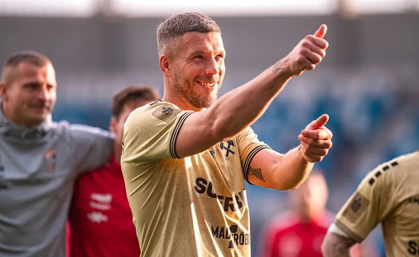 Podolski synon blerjen e tërësishme të klubit të njohur