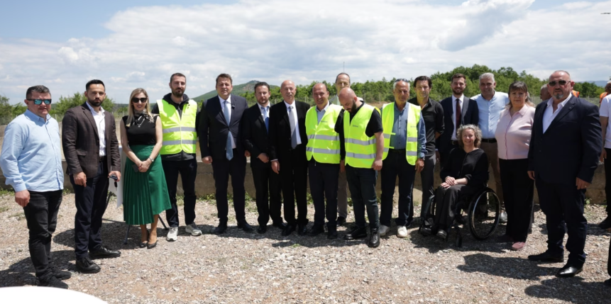 Muja përuroi investimin 9.15 milionë euro për sistemin e ujitjes në Radoniq të Gjakovës
