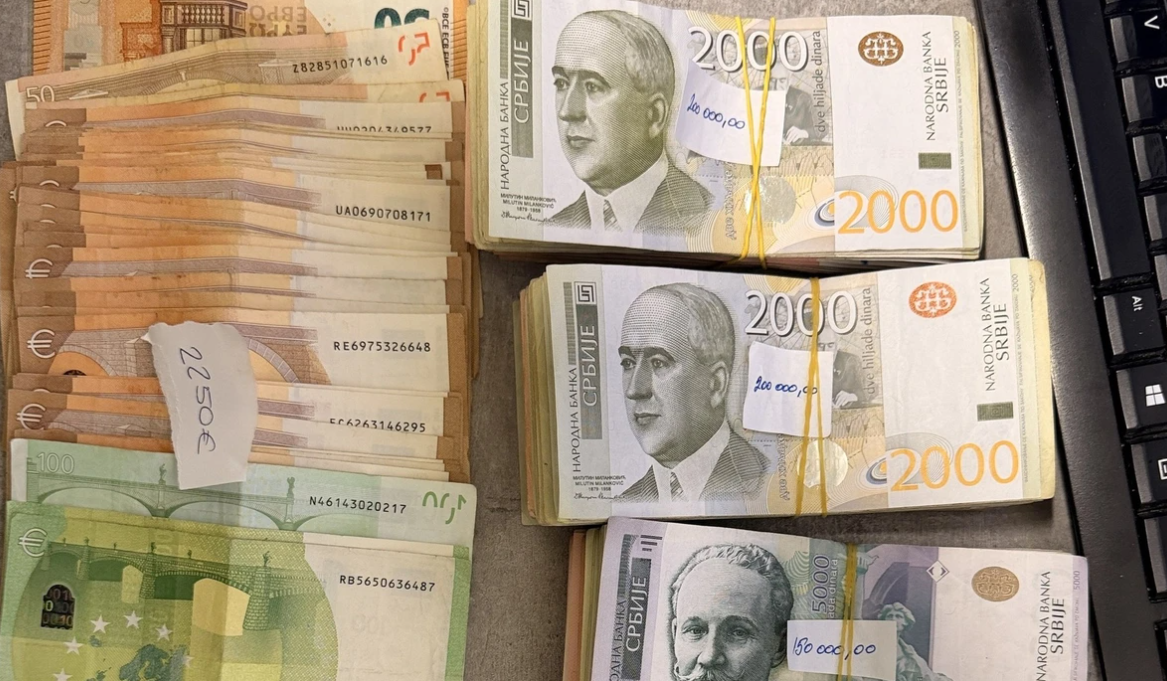 Tha se nuk ka asgjë për të deklaruar, ia gjejnë mbi 10 mijë euro gjatë kontrollit– Dogana njofton për rastin në pikën kufitare Jarinjë