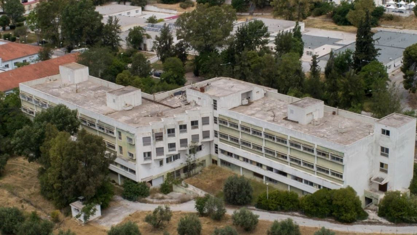 E rëndë në Greqi  i burgosuri mbyt shokun e dhomës në Spitalin Psikiatrik pesë ditë pas shtrimit 