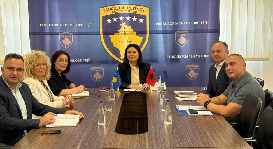 Mashtrimet online në rritje, Prokuroria e Pejës dhe Policia shtojnë koordinimin