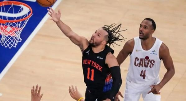 New York mposht sërish Clevelandin