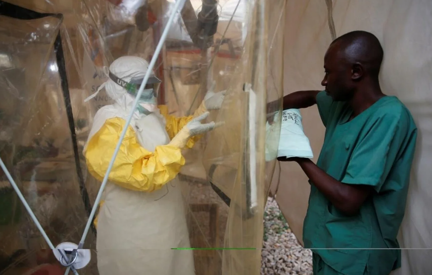 Ebola del jashtë kontrollit në Kongo, qindra të infektuar dhe dhjetëra viktima nga virusi vdekjeprurës