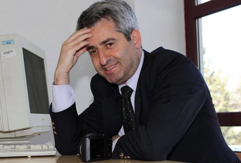 Pse këtu te ne sot disa njerëz etiketojnë njerëz të tjerë pa të drejtë, pa fakte e pa dëshmi konkrete?