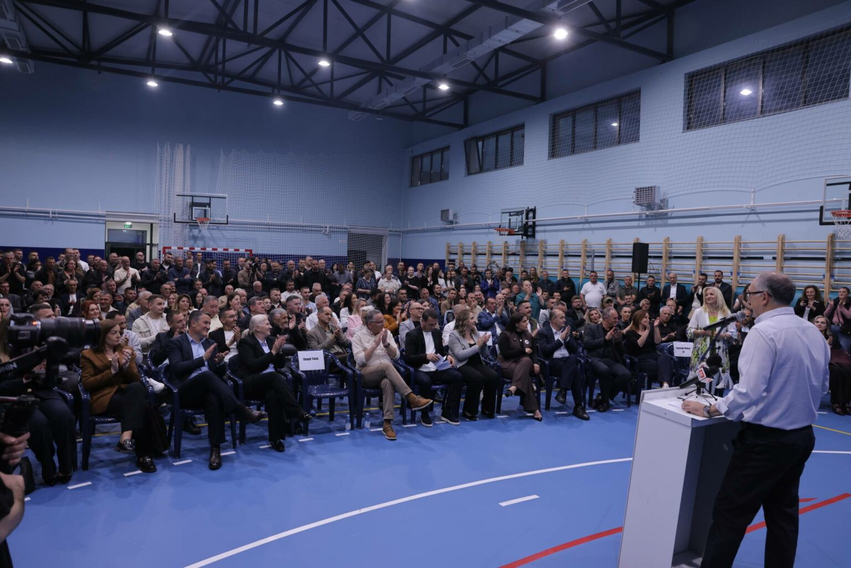 Enver Hoxhaj  Tubim madhështor në Prizren  fryma e fitores po rritet çdo ditë