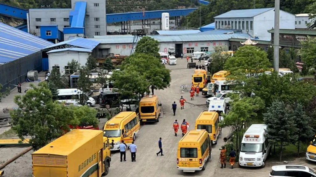 Të paktën 90 të vdekur nga shpërthimi në një minierë qymyri në Kinë