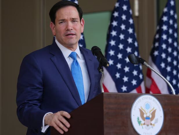 Rubio lëvdon energjinë amerikane në udhëtimin e tij në Indi