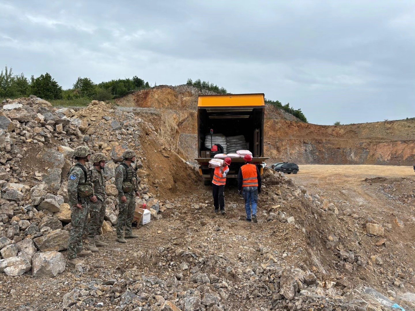 KFOR monitoron një operacion shpërthimi në Kosovë