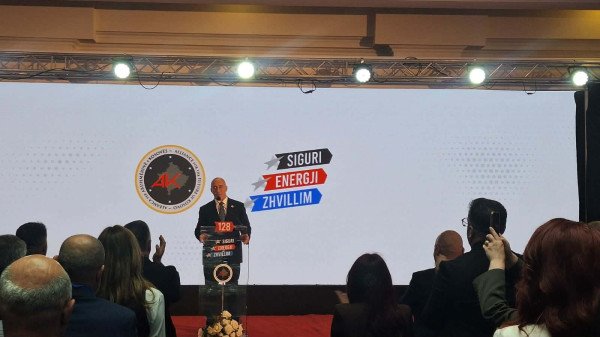 Haradinaj emocionon AAK-në me fjalimin e fundit si kryetar