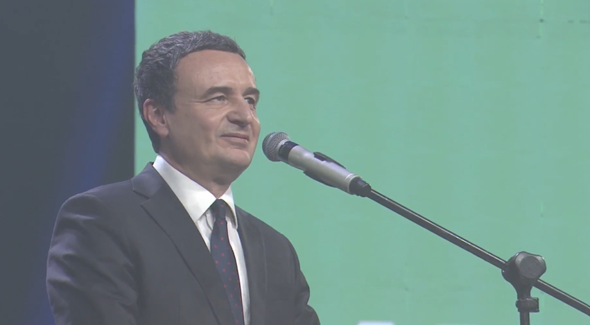 Lëvizja Vetëvendosje nis prezantimin e planprogramit  Kurti pritet me duartrokitje e brohoritje