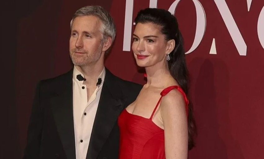 anne-hathaway-shfaqet-rralle-ne-publik-me-bashkeshortin-terheq-vemendje-me-stilin-dhe-bizhuterite-luksoze