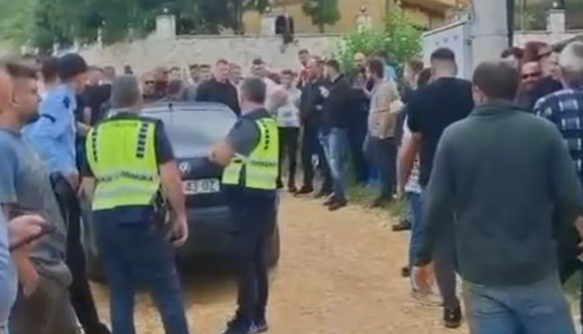 MPB me sqarim për të shtënat në Haraçinë  Policia shtiu në ajër në shenjë paralajmëruese