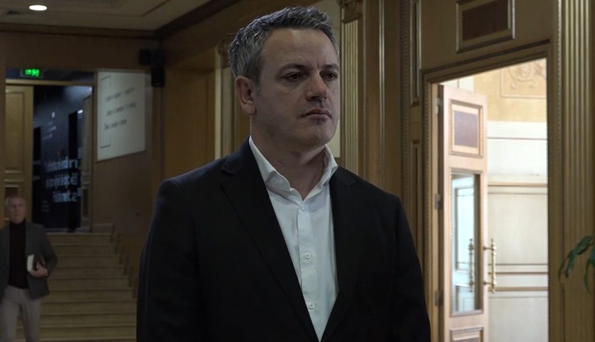 Arben Gashi pas takimeve me diasporën  Mërgimtarët jetojnë me shpirt të ndarë mes Kosovës dhe jetës jashtë saj