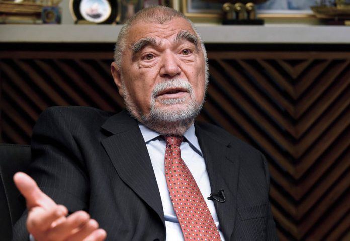 Ish-presidenti i Kroacisë letër Tedi Blushit, Stipe Mesiq: I shqetësuar që të drejtat civile të Metës janë në rrezik!