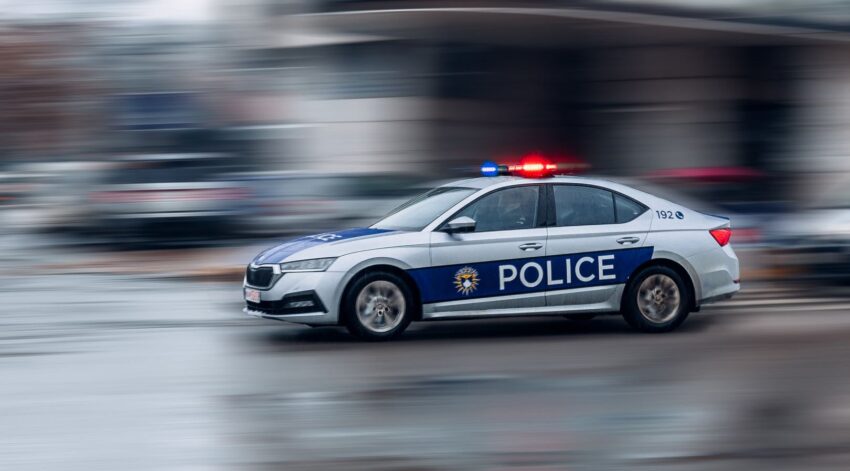 Policia në Gjakovë “godet” shkelësit në trafik, 33 shoferëve u merren patentëshoferët