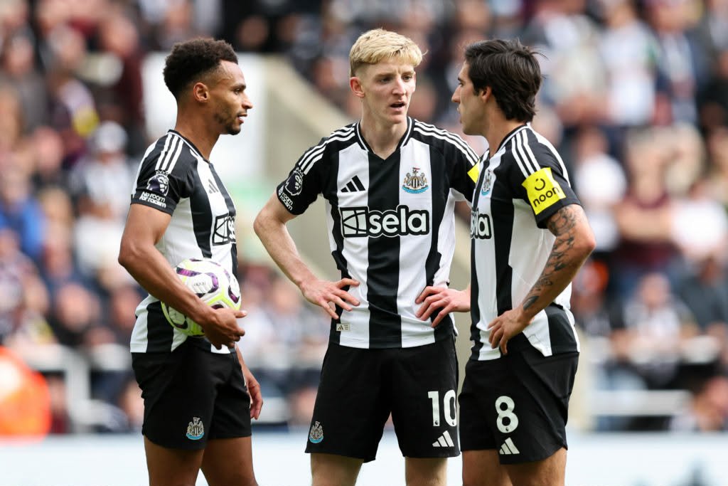 Barcelona i bashkohet garës së gjigantëve evropian për yllin e Newcastle