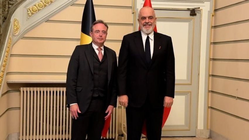 Konferenca e 8 të Ndërqeveritare Shqipëri BE  Rama pritet nga Kryeministri i Belgjikës