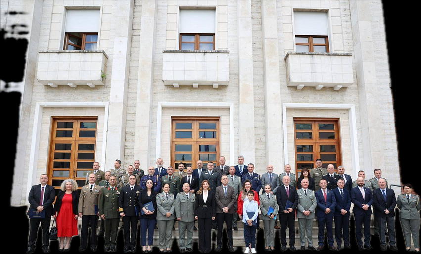 FSK  Kolonel Krasniqi përfundon kursin elitar në FARSH