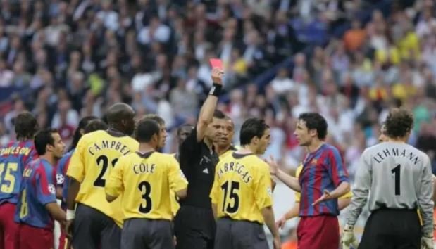 E mbajti portën të paprekur në 19 nga 37 ndeshjet e Premier Leagues