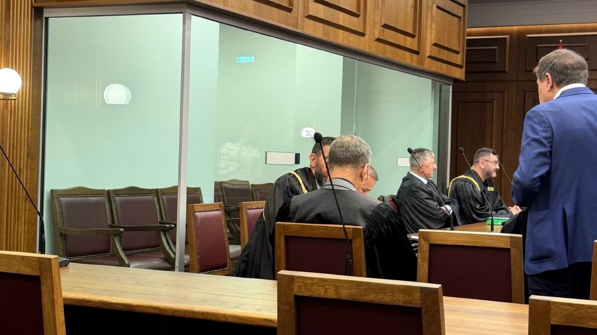 Procesi gjyqësor ndaj Erion Veliajt dhe 18 të pandehurve të tjerë në GJKKO, kryebashkiaku i Tiranës nuk paraqitet në seancë