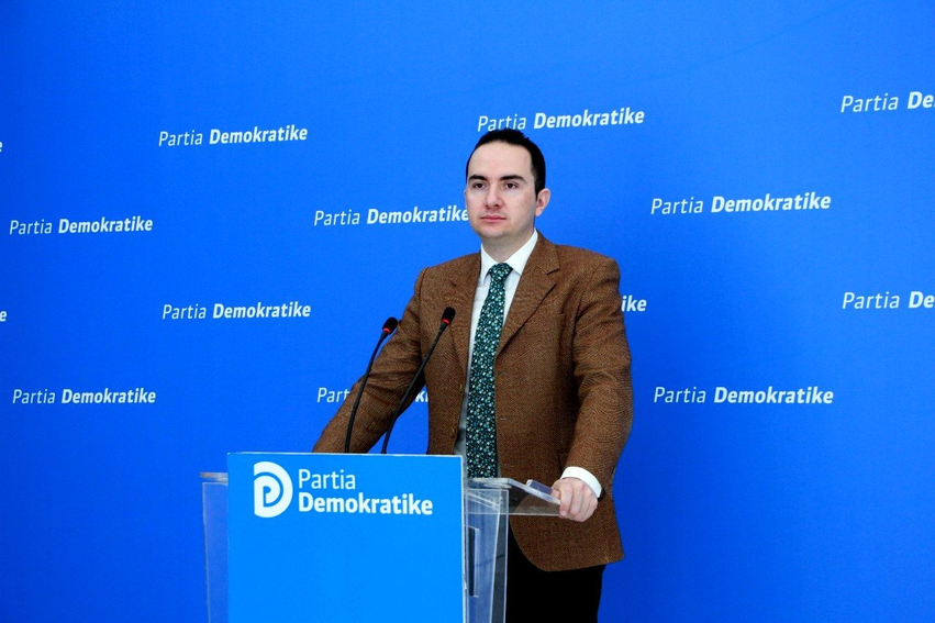 Salianji paralajmëron se do vazhdojë takimet me demokratët  Beteja ime  jo për karrige personale