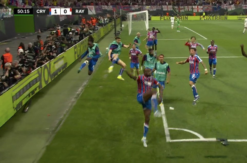 Crystal Palace në epërsi