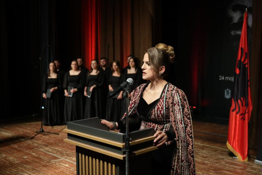 Formacioni artistik  Besiana të mirët e kombit  me Koncert Homazh  25 Vjet   DRITË LIRIE  kushtuar Komandant Lleshit