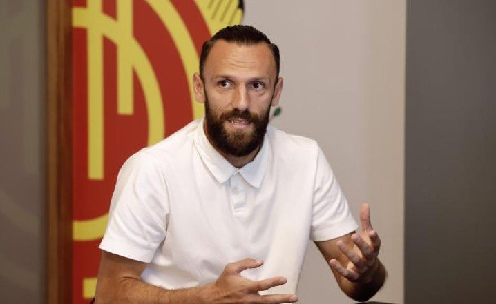 Zbulohet e ardhmja e Vedat Muriqit! Gazetari tregon ekipin e ri