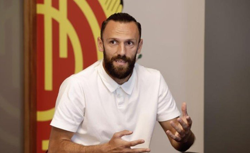 Zbulohet e ardhmja e Vedat Muriqit  Gazetari tregon ekipin e ri