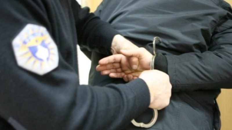 Arrestohet i dyshuari në Rahovec, në gjendje të dehur ofendoi e shqetësoi familjarët