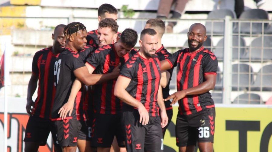 Ish-mbrojtësi i Partizanit dhe Dinamos e mbyll me vlonjatët
