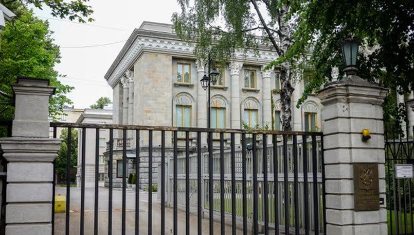 Dyshohet se avioni ushtarak shkeli hapësirën ajrore  Finlanda thërret ambasadorin rus