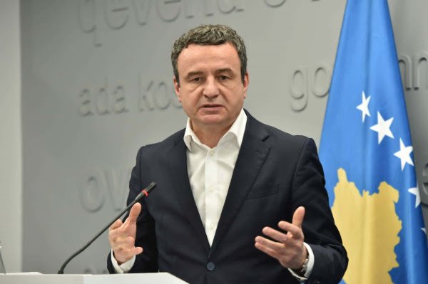Kurti flet sërish për ndarjen e 2 milionë eurove për linjat ajrore